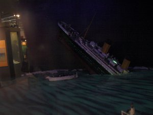 Titanic zinkende