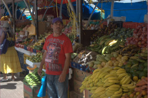 Drijvende Venezolaanse markt in Punda