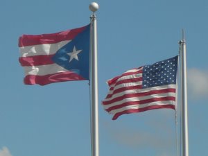 In Puerto Rico hangen altijd twee vlaggen: de Puerto Ricaanse en de Amerikaanse