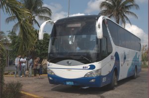 Bus van Havanna naar Holguín