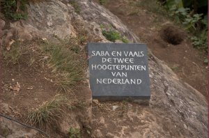 steen op top
