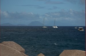 Bodyguard aan mooring bij Fort Bay