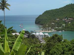 Marigot Bay, rode ovaal omcirkelt Bodyguard