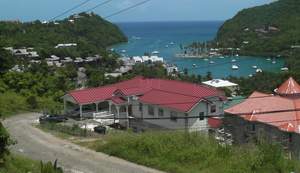 Marigot Bay ingenomen door de commercie