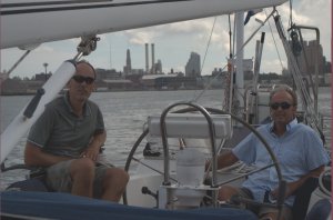 Dennis en Willem op Flying Swan