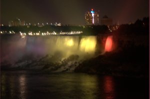 Verlichte American Falls